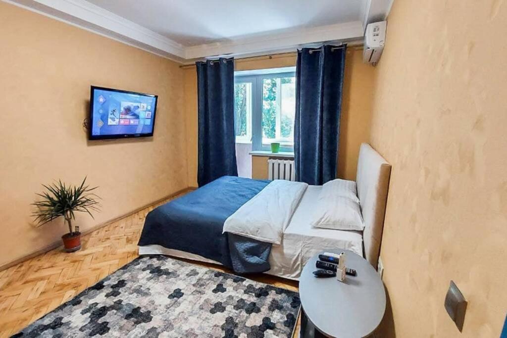 Ferienwohnung Cozy Flat Kiew Exterior foto