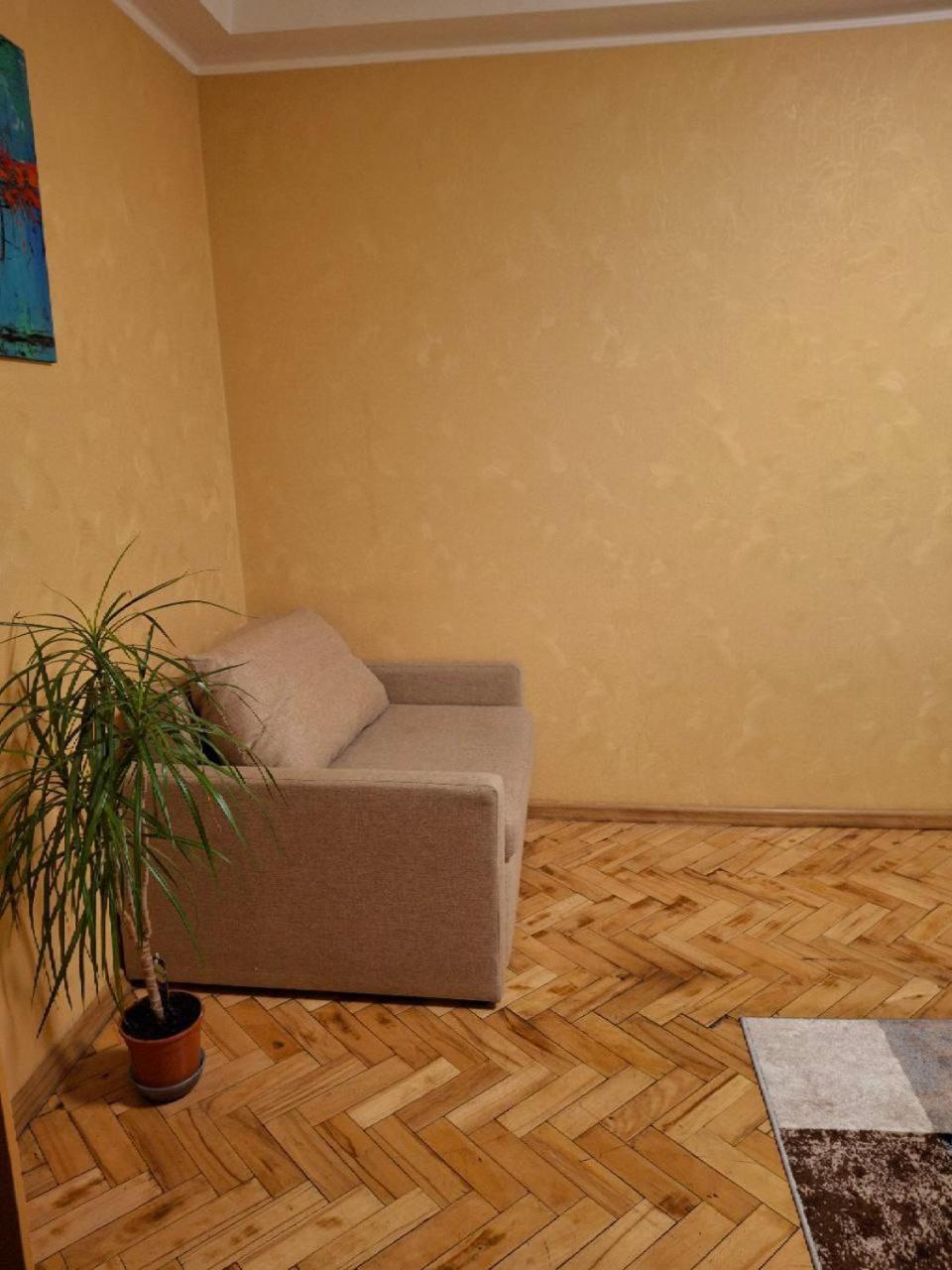 Ferienwohnung Cozy Flat Kiew Exterior foto